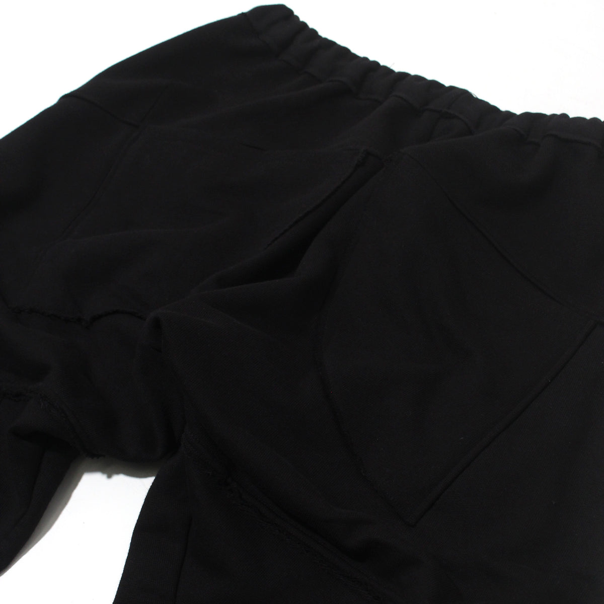 P.C.L 3D CURVED LINE SWEAT PANTS